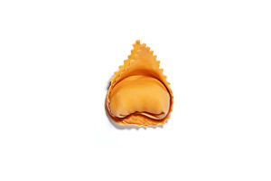 tortellone del pastificio marcello fatto artigianalmente e mano